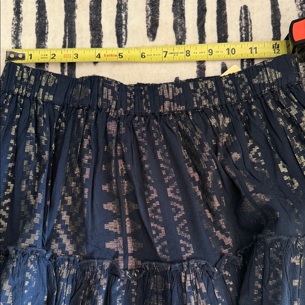NWT Elan navy and gold skirt ❤️ - Picture 3 of 5